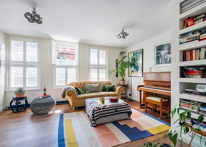 The Writers Light- 2 Bed Shoreditch